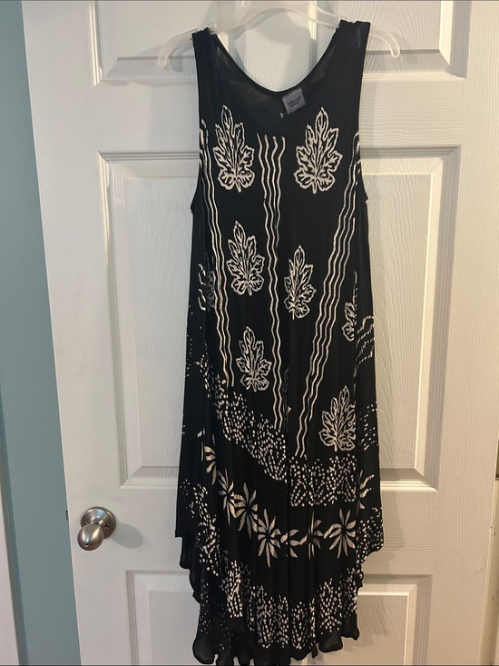 Lotus Leaf Dresses & Skirts - Asymmetrical Black & White Printed Women's Dress